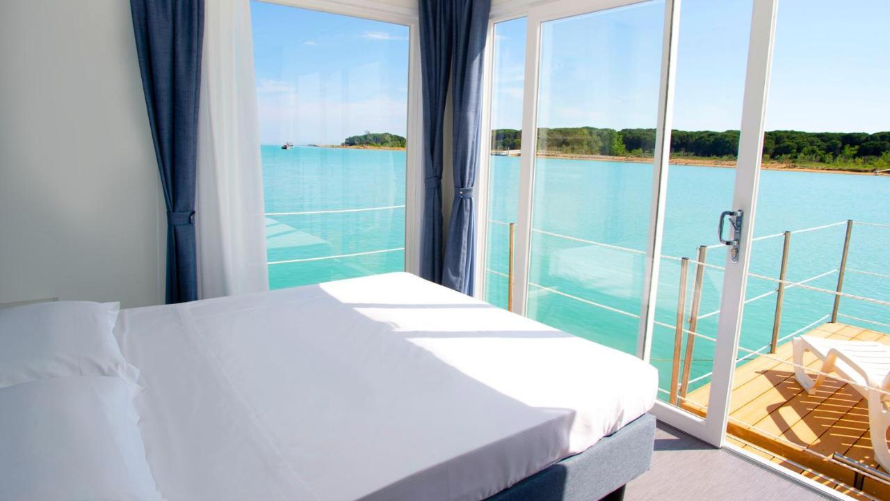 Marina Uno Floating Resort Lignano Sabbiadoro Extérieur photo