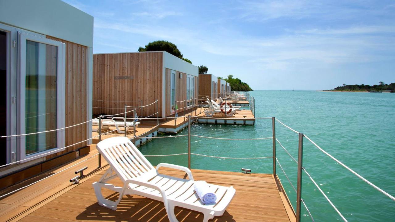 Marina Uno Floating Resort Lignano Sabbiadoro Extérieur photo