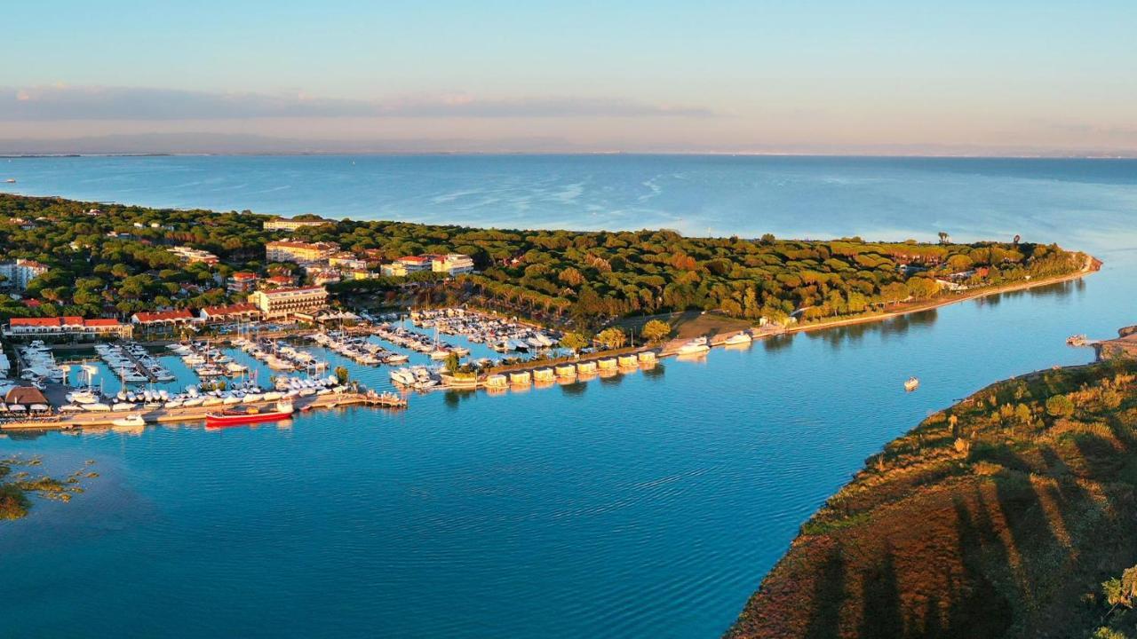 Marina Uno Floating Resort Lignano Sabbiadoro Extérieur photo