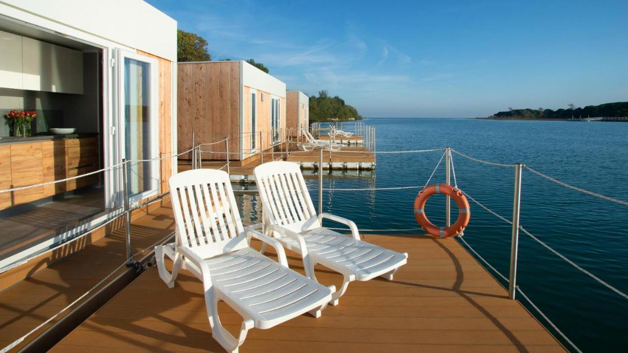 Marina Uno Floating Resort Lignano Sabbiadoro Extérieur photo